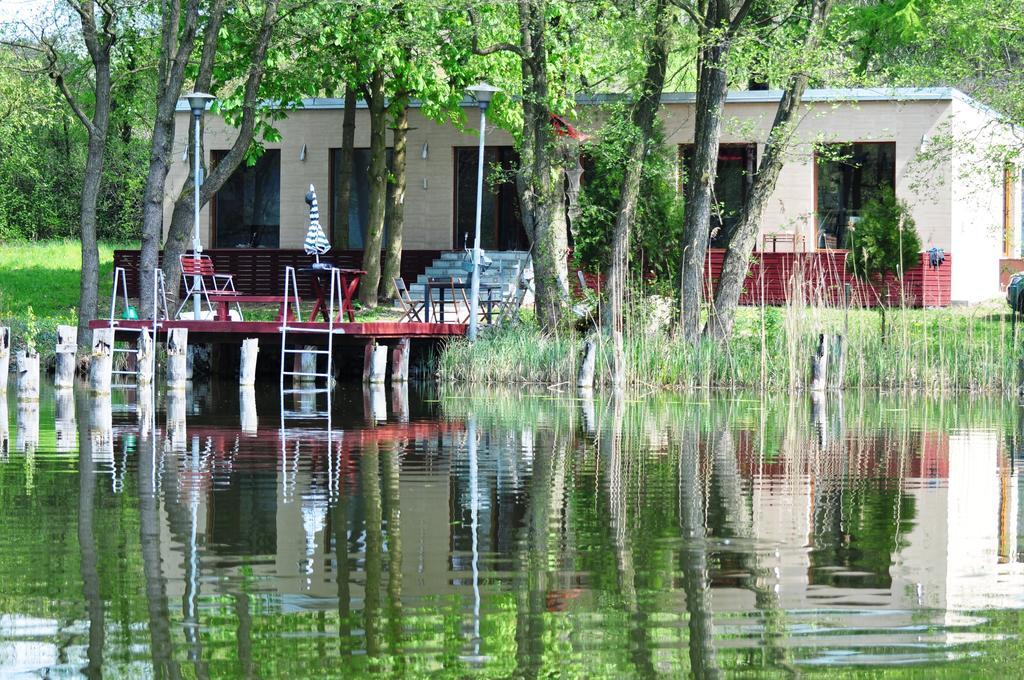 Holiday home Dom Nad Jeziorem Gwiazda