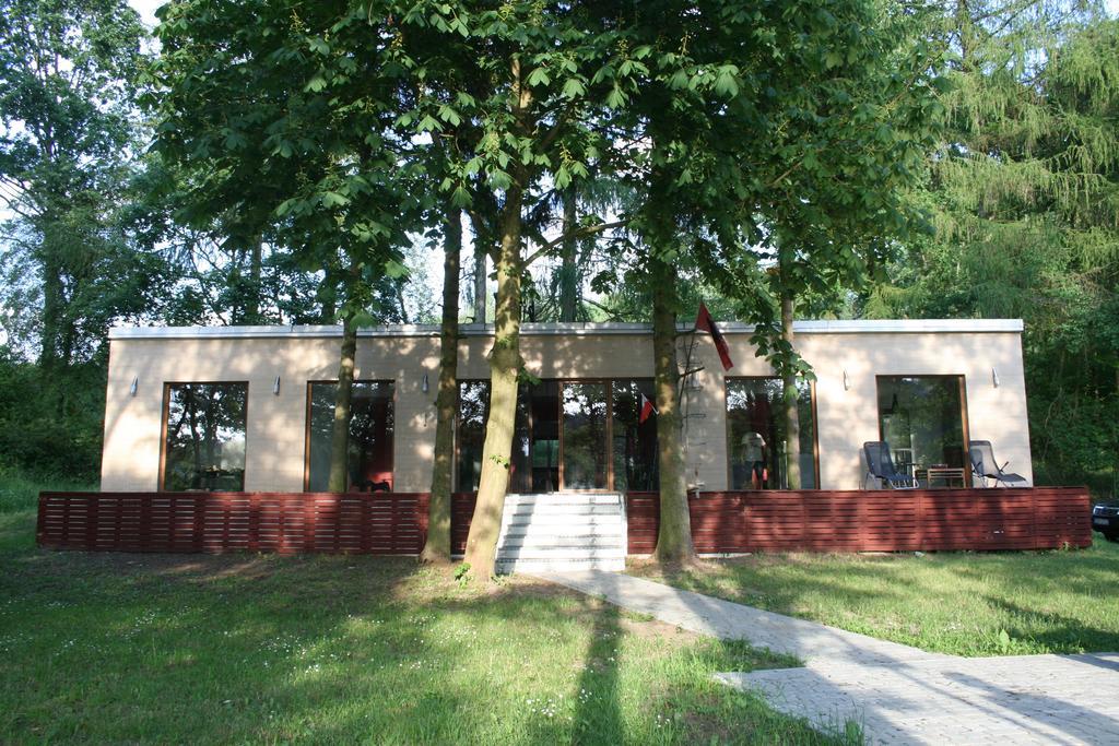 Holiday home Dom Nad Jeziorem Gwiazda